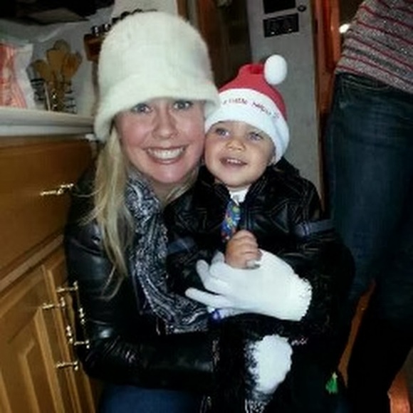 Meet your Posher, Heather - Picture 1 of 1